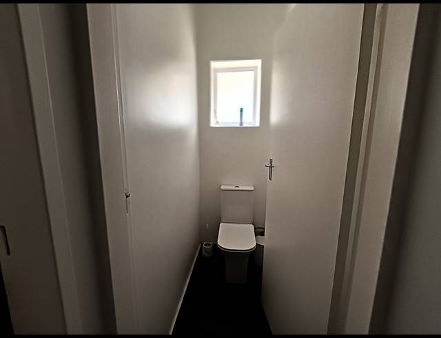3 BEDROOM HOUSE FOR SALE IN SOUTH CREST